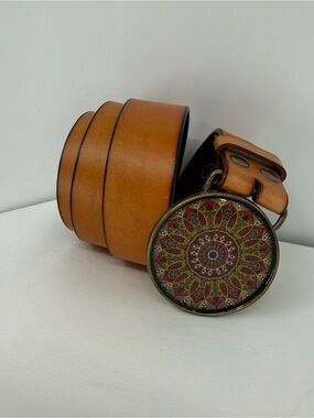Vera Pelle Tan Leather Belt with Decorative Mandala Buckle
